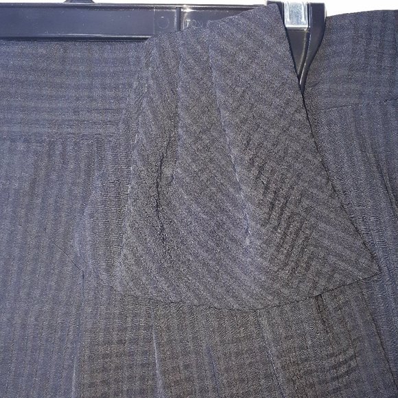 GAP Black Wrap Skirt - Picture 3 of 8